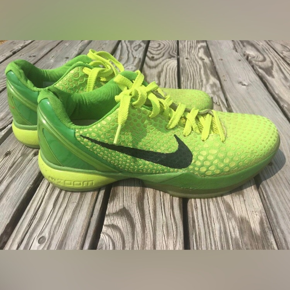 Nike Kobe VI 6 Grinch Size 11 Men’s 429659-701 Green Basketball Shoes